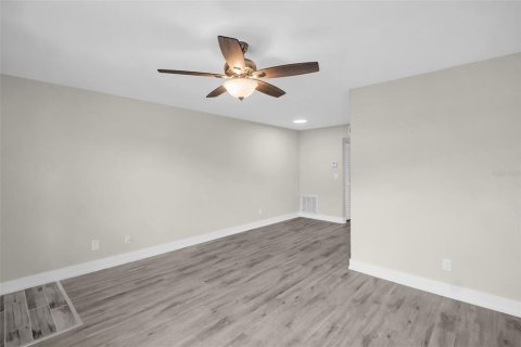 Villa ou maison à vendre à Clearwater, Floride: 1 chambre, 55.09 m2 № 2143983 - photo 5