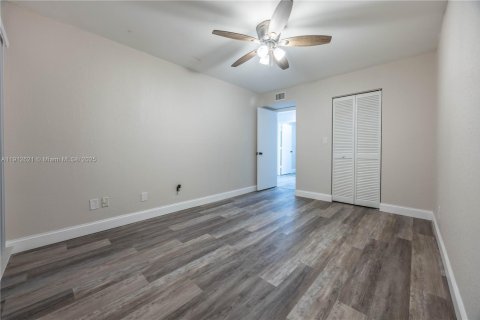 Купить таунхаус в Лодерхилл, Флорида 3 спальни, 161.65м2, № 1968731 - фото 26