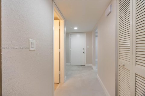 Купить таунхаус в Лодерхилл, Флорида 3 спальни, 161.65м2, № 1968731 - фото 7