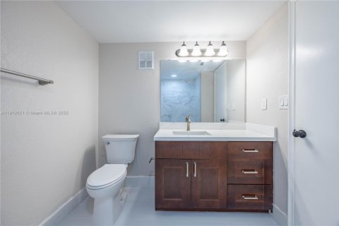 Купить таунхаус в Лодерхилл, Флорида 3 спальни, 161.65м2, № 1968731 - фото 17