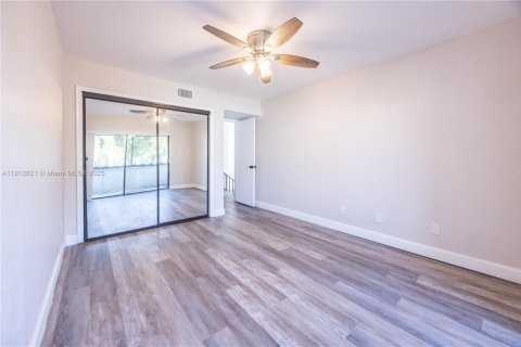 Купить таунхаус в Лодерхилл, Флорида 3 спальни, 161.65м2, № 1968731 - фото 30