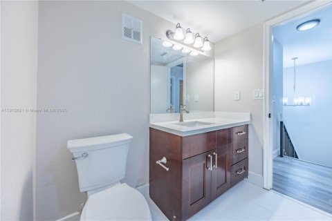 Купить таунхаус в Лодерхилл, Флорида 3 спальни, 161.65м2, № 1968731 - фото 16