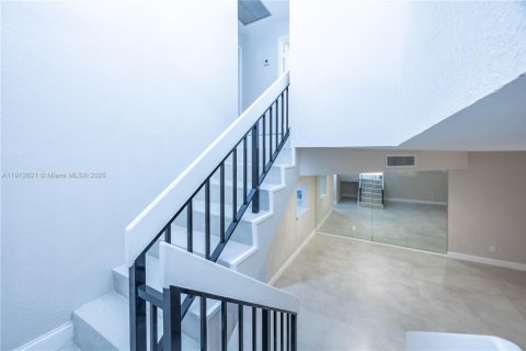 Купить таунхаус в Лодерхилл, Флорида 3 спальни, 161.65м2, № 1968731 - фото 12