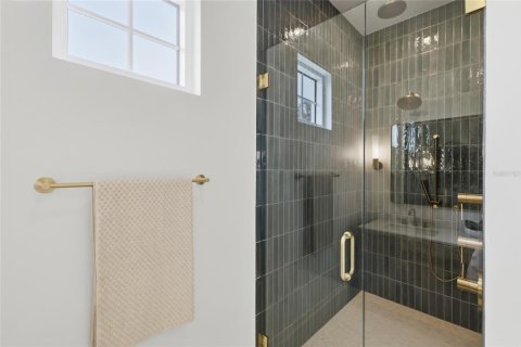 Купить виллу или дом в Холмс-Бич, Флорида 3 комнаты, 185.8м2, № 2142462 - фото 25
