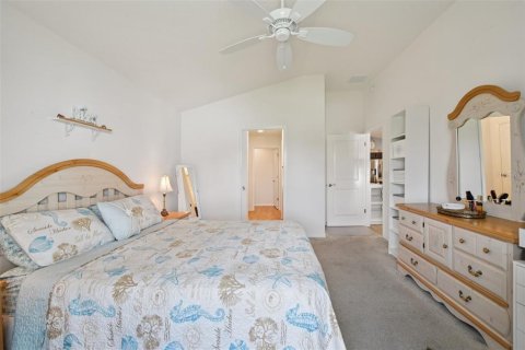 House in The Villages, Florida 2 bedrooms, 117.61 sq.m. № 1886414 - photo 23