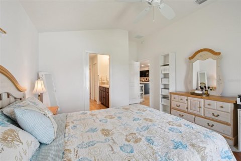 House in The Villages, Florida 2 bedrooms, 117.61 sq.m. № 1886414 - photo 24