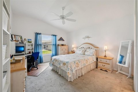 House in The Villages, Florida 2 bedrooms, 117.61 sq.m. № 1886414 - photo 21