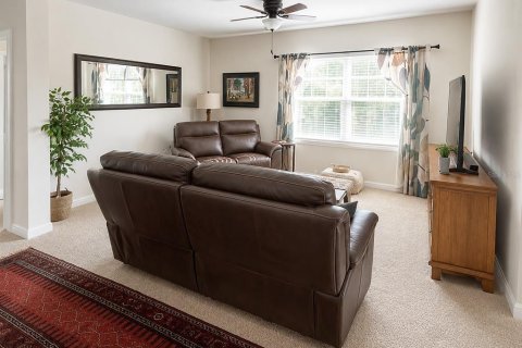 Villa ou maison à vendre à New Smyrna Beach, Floride: 4 chambres, 172.33 m2 № 2226234 - photo 8