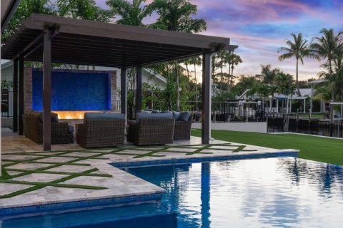 House in Jupiter, Florida 6 bedrooms, 639.82 sq.m. № 2180247 - photo 3