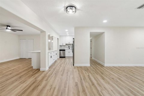 Casa en venta en Saint Petersburg, Florida, 3 dormitorios, 137.87 m2 № 2208830 - foto 12