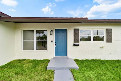 Casa en venta en Saint Petersburg, Florida, 3 dormitorios, 137.87 m2 № 2208830 - foto 5