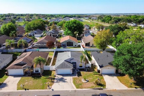 House in Davenport, Florida 3 bedrooms, 139.54 sq.m. № 2097641 - photo 9