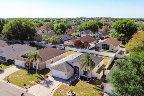 House in Davenport, Florida 3 bedrooms, 139.54 sq.m. № 2097641 - photo 6