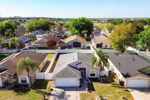 House in Davenport, Florida 3 bedrooms, 139.54 sq.m. № 2097641 - photo 7