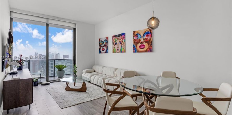 Condo in Miami, Florida, 1 bedroom № 1969310