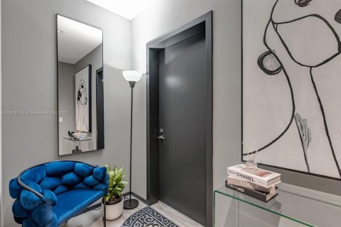 Condo in Miami, Florida, 1 bedroom № 1969310 - photo 7