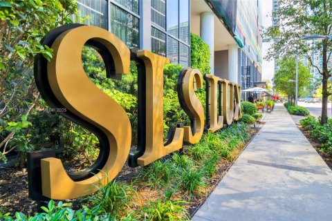 Condo in Miami, Florida, 1 bedroom № 1969310 - photo 25