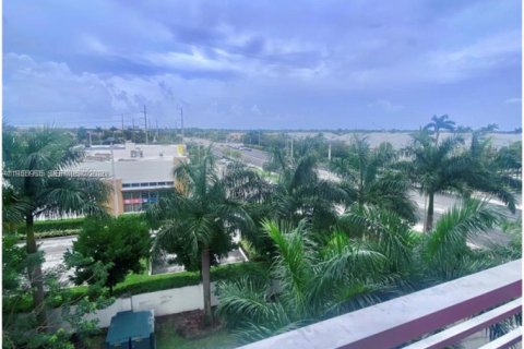 Купить кондоминиум в Дорал, Флорида 3 спальни, 140.65м2, № 2011396 - фото 9