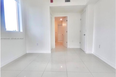 Купить кондоминиум в Дорал, Флорида 3 спальни, 140.65м2, № 2011396 - фото 8