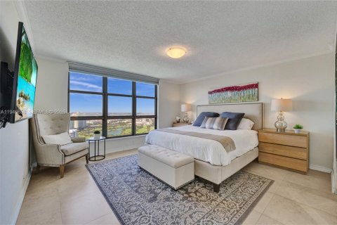 Condo in Aventura, Florida, 3 bedrooms  № 2007601 - photo 10
