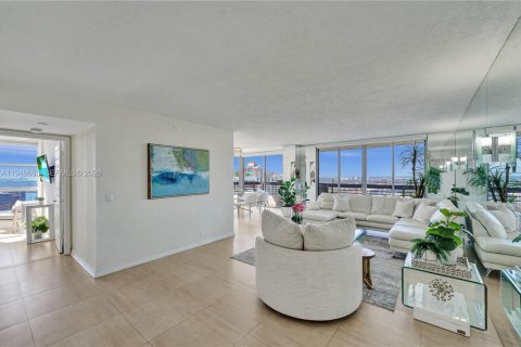 Condo in Aventura, Florida, 3 bedrooms  № 2007601 - photo 3