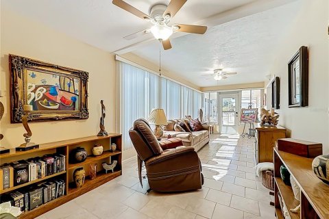 Casa en venta en Summerfield, Florida, 2 dormitorios, 121.89 m2 № 2095255 - foto 18
