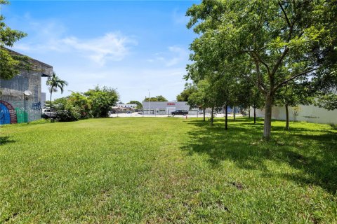 Commercial property in Miami, Florida № 1839115 - photo 4