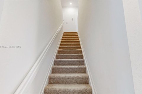 Touwnhouse à vendre à Homestead, Floride: 4 chambres, 163.23 m2 № 1969500 - photo 19