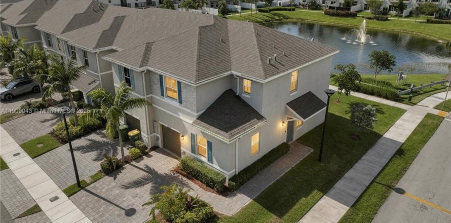 Touwnhouse à Homestead, Floride 4 chambres, 163.23 m2 № 1969500