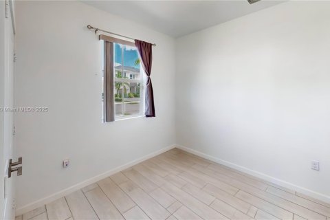 Touwnhouse à vendre à Homestead, Floride: 4 chambres, 163.23 m2 № 1969500 - photo 16