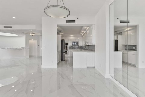 Condominio en alquiler en Aventura, Florida, 3 dormitorios, 281.49 m2 № 1739672 - foto 12