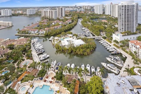 Condominio en alquiler en Aventura, Florida, 3 dormitorios, 281.49 m2 № 1739672 - foto 7