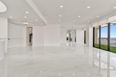 Condominio en alquiler en Aventura, Florida, 3 dormitorios, 281.49 m2 № 1739672 - foto 10