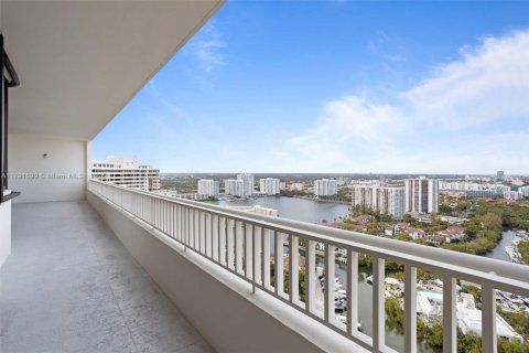 Condominio en alquiler en Aventura, Florida, 3 dormitorios, 281.49 m2 № 1739672 - foto 6
