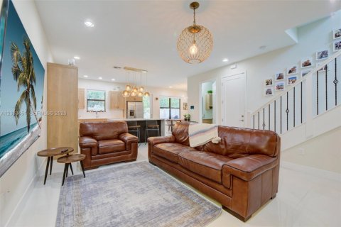 Adosado en alquiler en Pembroke Pines, Florida, 3 dormitorios, 150.22 m2 № 2078000 - foto 11