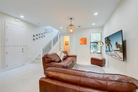 Adosado en alquiler en Pembroke Pines, Florida, 3 dormitorios, 150.22 m2 № 2078000 - foto 10