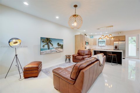 Adosado en alquiler en Pembroke Pines, Florida, 3 dormitorios, 150.22 m2 № 2078000 - foto 8