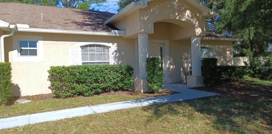 Casa en Palm Coast, Florida 3 dormitorios, 187.11 m2 № 2280123