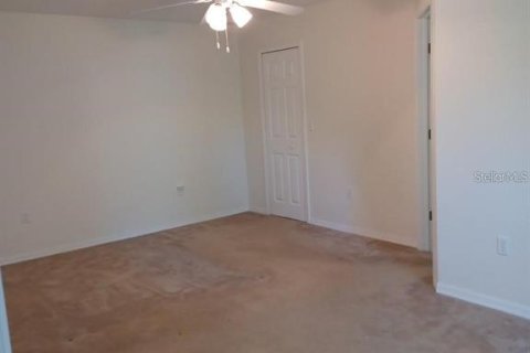 Casa en alquiler en Palm Coast, Florida, 3 dormitorios, 187.11 m2 № 2280123 - foto 8