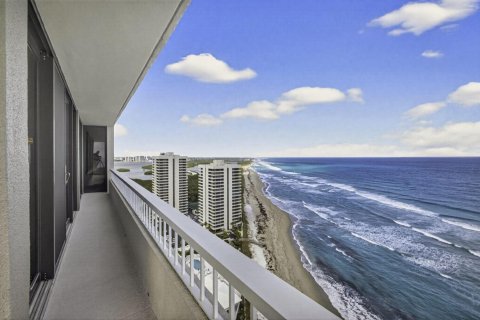 Condo in Riviera Beach, Florida, 2 bedrooms  № 2185513 - photo 16