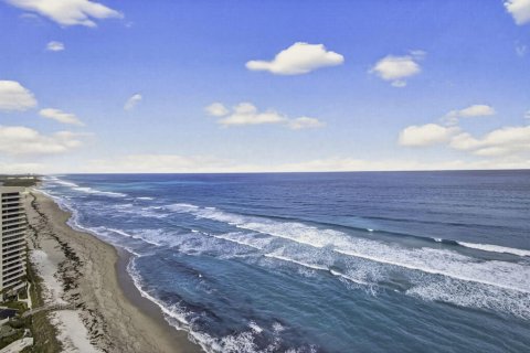 Condo in Riviera Beach, Florida, 2 bedrooms  № 2185513 - photo 10