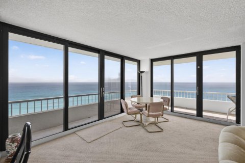 Condo in Riviera Beach, Florida, 2 bedrooms  № 2185513 - photo 7