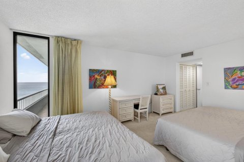 Condo in Riviera Beach, Florida, 2 bedrooms  № 2185513 - photo 25