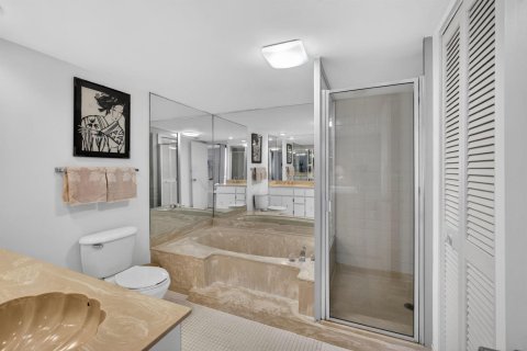 Condo in Riviera Beach, Florida, 2 bedrooms  № 2185513 - photo 21