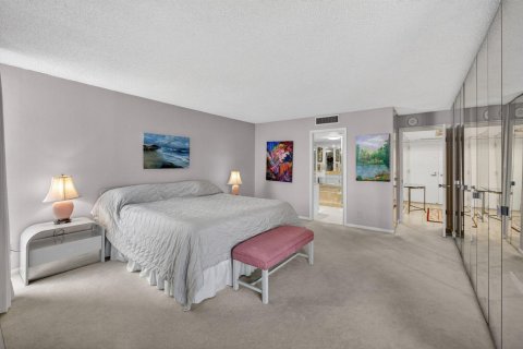 Condo in Riviera Beach, Florida, 2 bedrooms  № 2185513 - photo 20