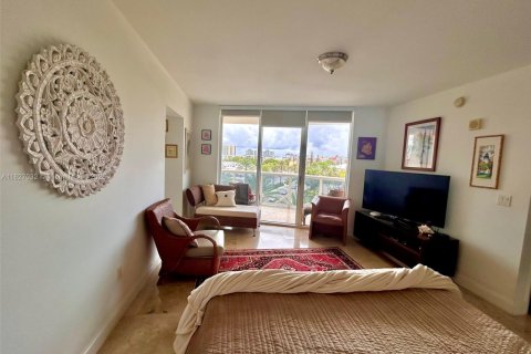 Condo in Sunny Isles Beach, Florida, 2 bedrooms  № 1797585 - photo 24