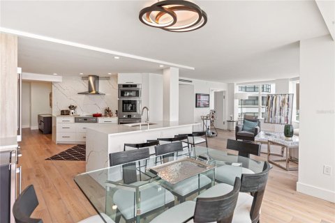Copropriété à vendre à Sarasota, Floride: 2 chambres, 160.63 m2 № 1524065 - photo 16