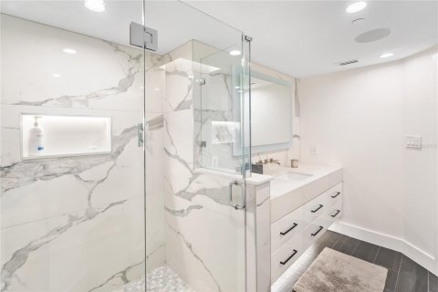 Copropriété à vendre à Sarasota, Floride: 2 chambres, 160.63 m2 № 1524065 - photo 25