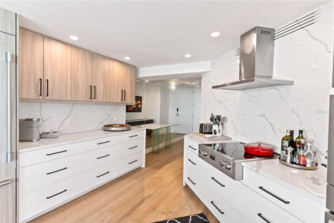 Copropriété à vendre à Sarasota, Floride: 2 chambres, 160.63 m2 № 1524065 - photo 10
