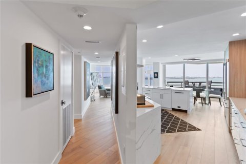 Copropriété à vendre à Sarasota, Floride: 2 chambres, 160.63 m2 № 1524065 - photo 5